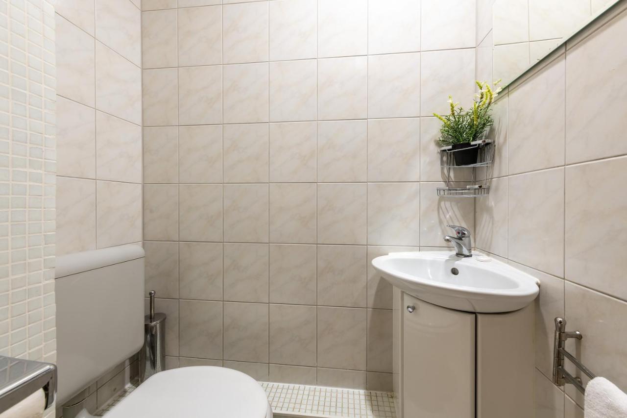 Two Bedroom Apartment For 6 People Warszawa Exteriör bild