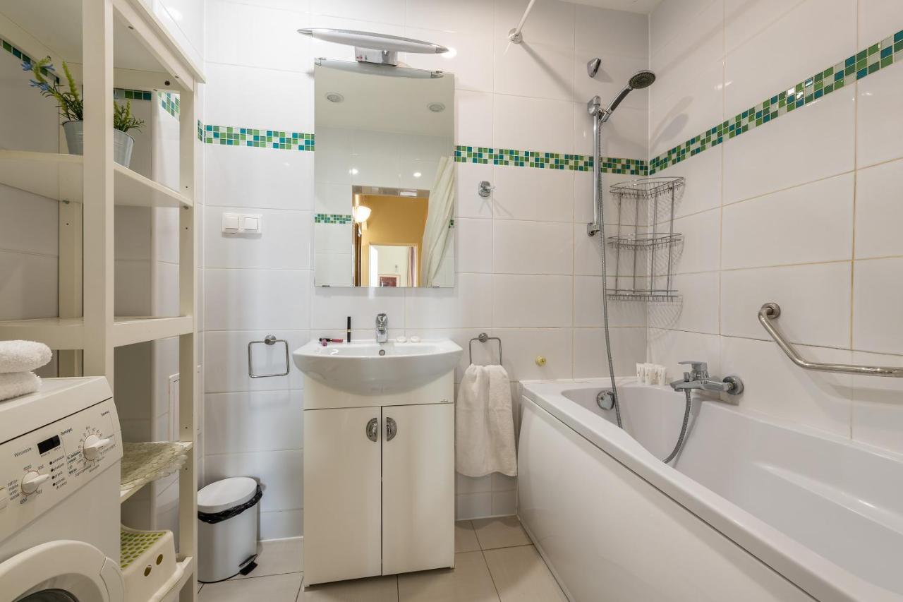 Two Bedroom Apartment For 6 People Warszawa Exteriör bild